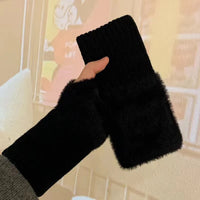 Chic Fingerless Fleece Gloves™