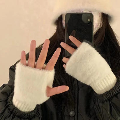 Chic Fingerless Fleece Gloves™